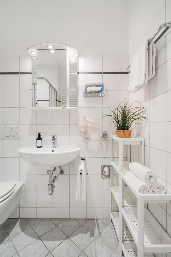 Serviced Apartments Josefstadt City เวียนนา ภายนอก รูปภาพ