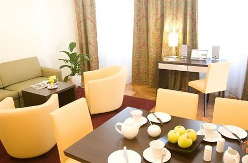 Serviced Apartments Josefstadt City เวียนนา ภายนอก รูปภาพ